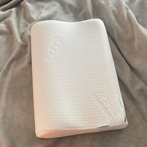 Clean Tempurpedic Pillow